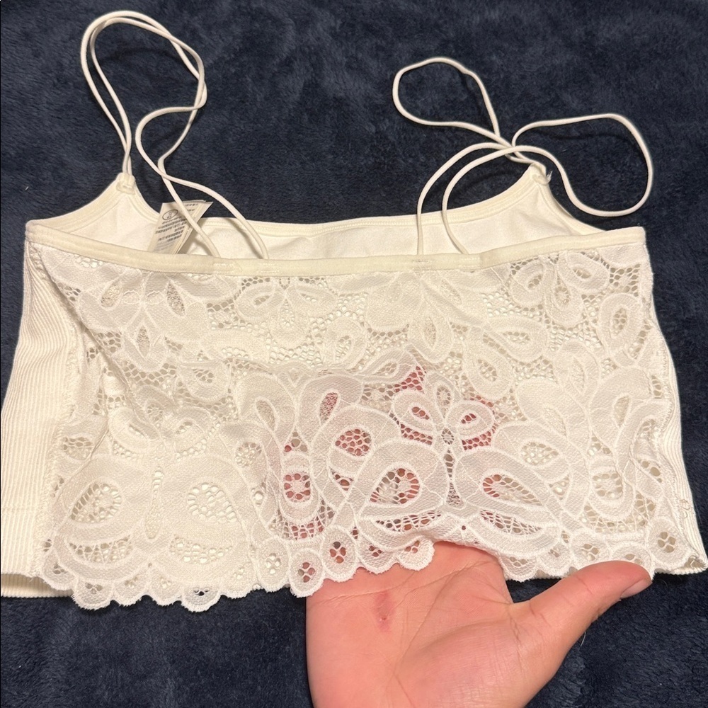Hollister Women's Cream Spaghetti Strap Top - Picture 2 of 2